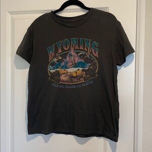 Wyoming T-shirt size large
